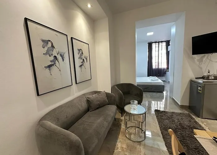 Pink Hub No 2stay In The Heart Of *